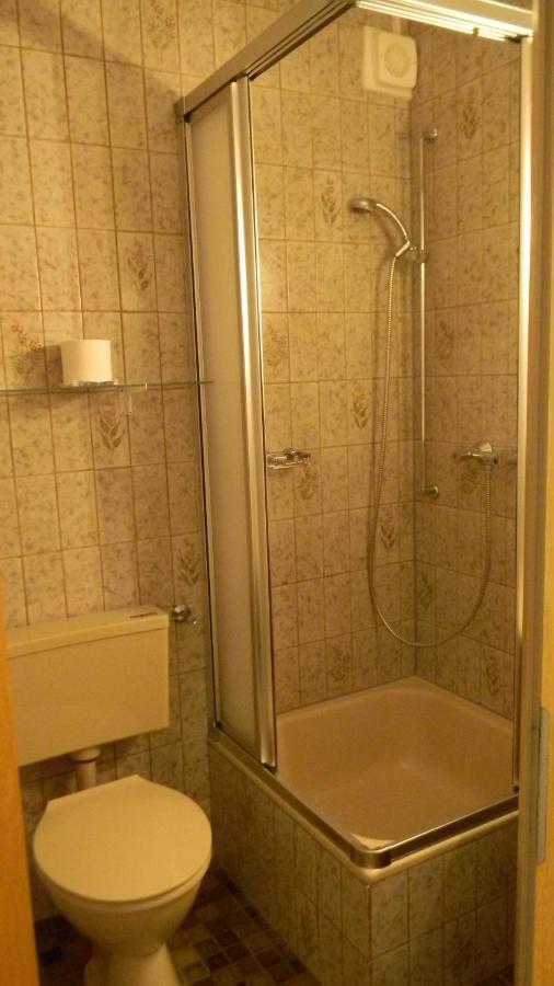 Gastehaus Am Calmont Bed & Breakfast Ediger-Eller Room photo