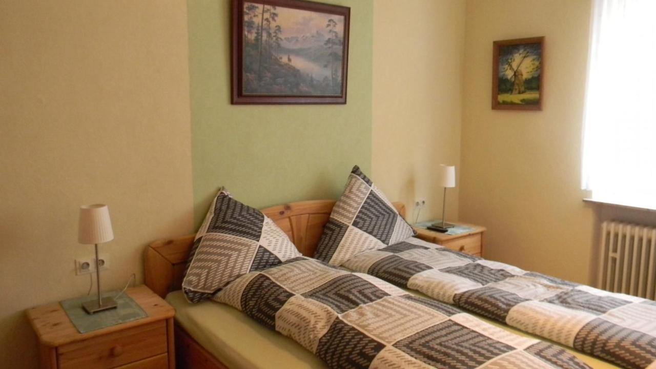 Gastehaus Am Calmont Bed & Breakfast Ediger-Eller Exterior photo